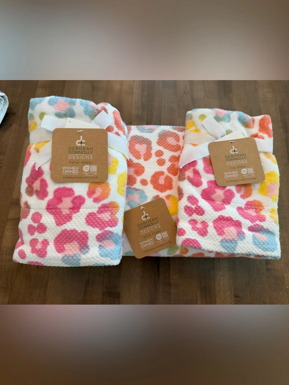 6рс DEBORAH CONNOLLY Multi Leopard Animal Print Bath Towel Set - White Pastel